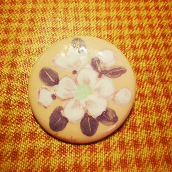 Vintage Signed Hand-painted Ceramic Round Floral Brooch - Picture 2 of 9